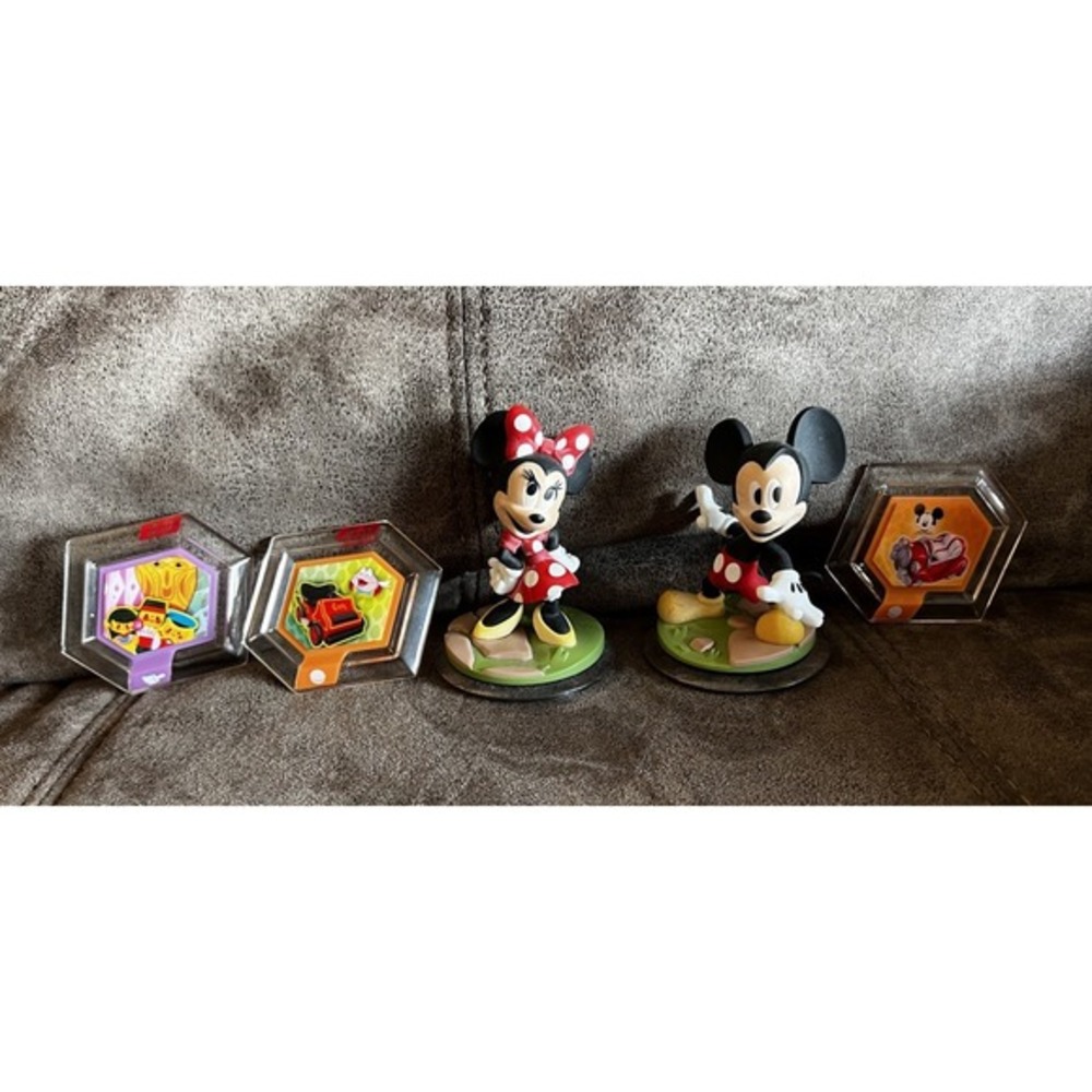 Disney Infinity 3.0 Mickey Mouse And Minnie Mouse Figures &‎ 3 Power Discs